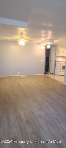 7496 Highpoint Boulevard, Brooksville, FL 34613