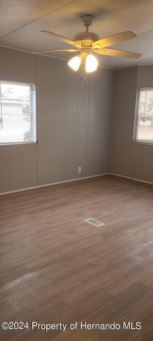 7496 Highpoint Boulevard, Brooksville, FL 34613