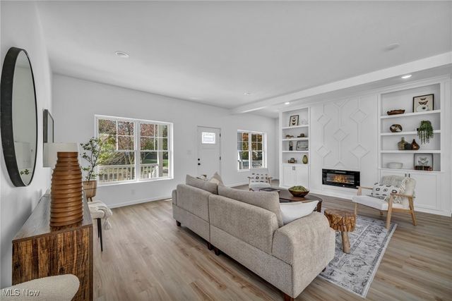 3653 Pennington Road, Shaker Heights, OH 44120