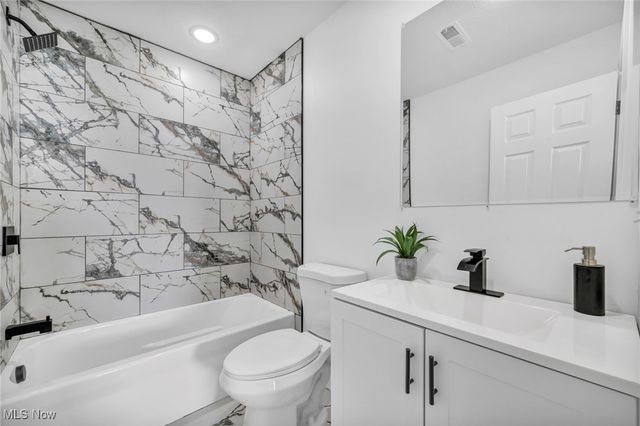 3653 Pennington Road, Shaker Heights, OH 44120