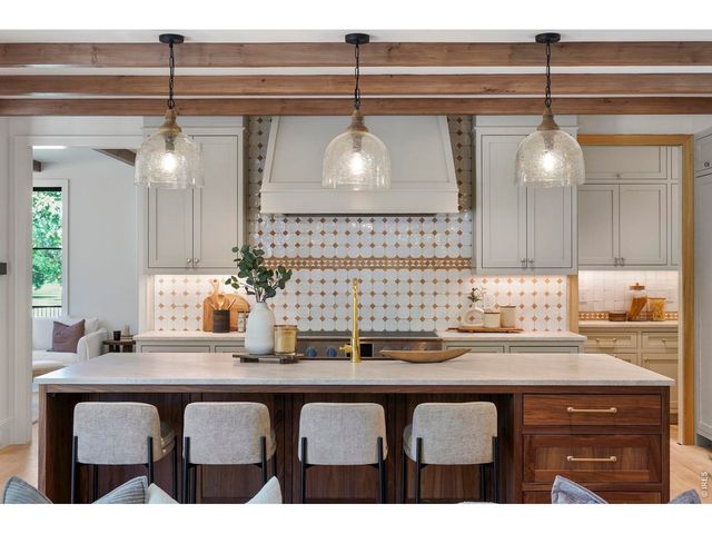 888 S Franklin St, Denver, CO 80209