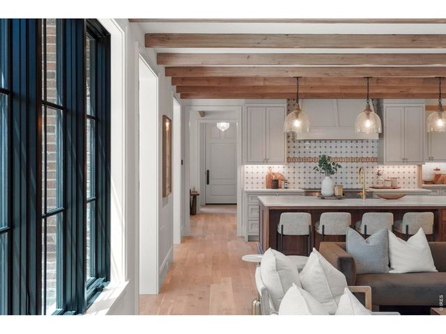 888 S Franklin St, Denver, CO 80209