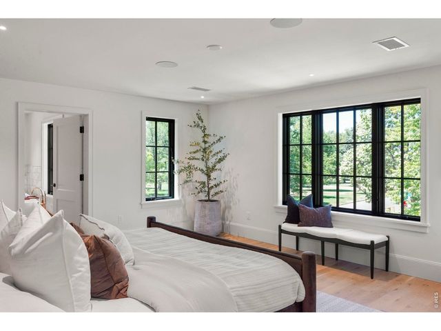 888 S Franklin St, Denver, CO 80209