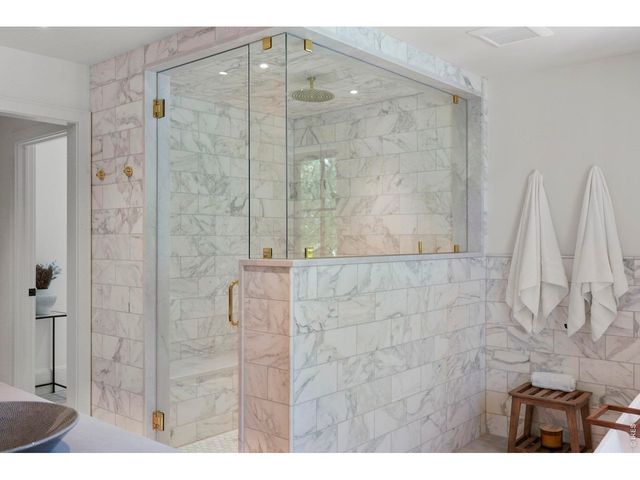 888 S Franklin St, Denver, CO 80209