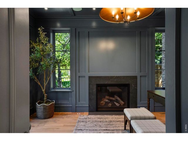 888 S Franklin St, Denver, CO 80209