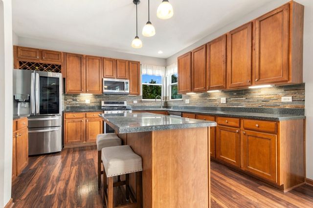 11423 Glenbrook Circle, Plainfield, IL 60585