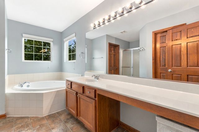 11423 Glenbrook Circle, Plainfield, IL 60585