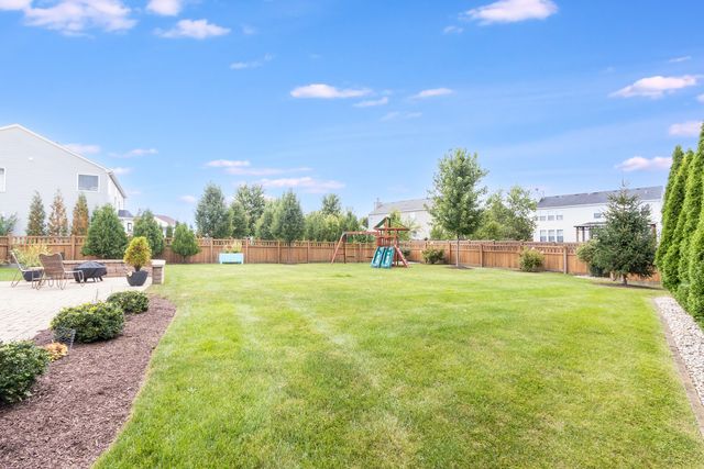 11423 Glenbrook Circle, Plainfield, IL 60585