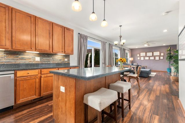 11423 Glenbrook Circle, Plainfield, IL 60585