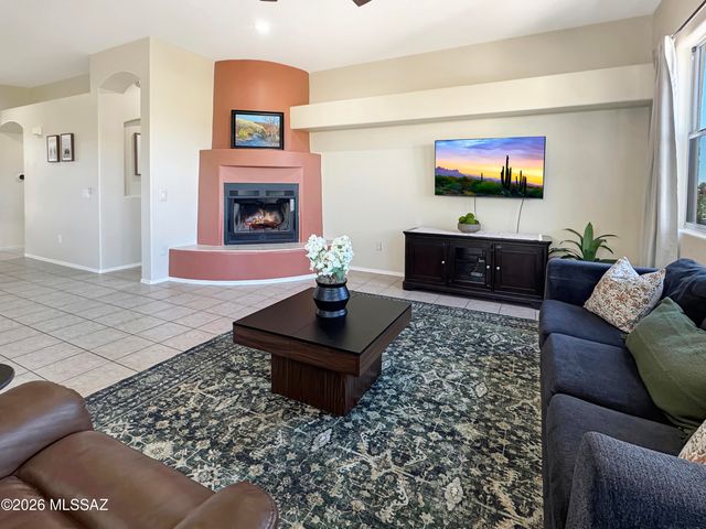 10835 S Heart Break Ridge Place, Vail, AZ 85641