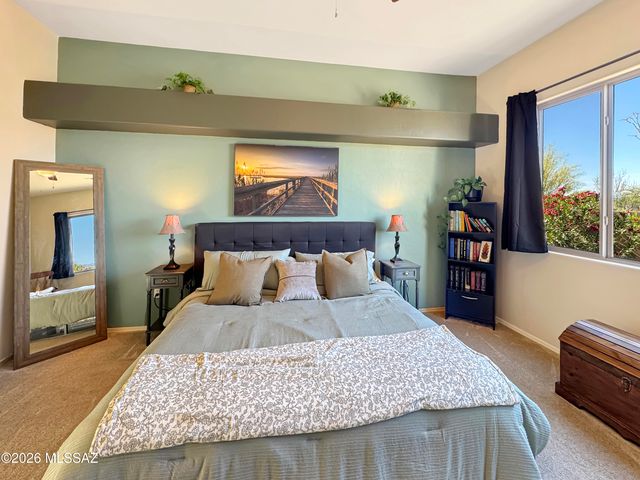 10835 S Heart Break Ridge Place, Vail, AZ 85641