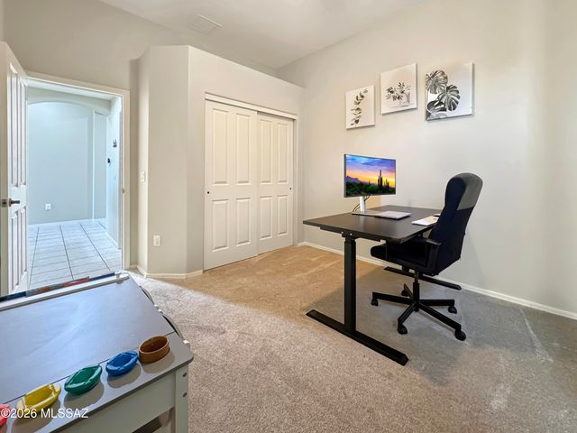 10835 S Heart Break Ridge Place, Vail, AZ 85641