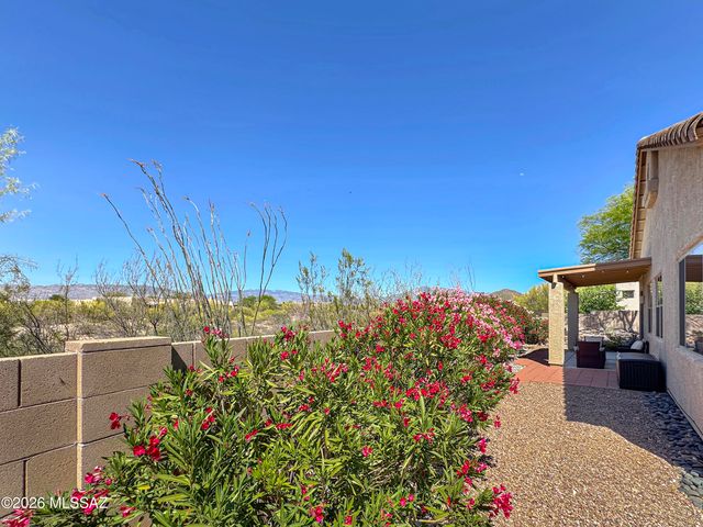 10835 S Heart Break Ridge Place, Vail, AZ 85641