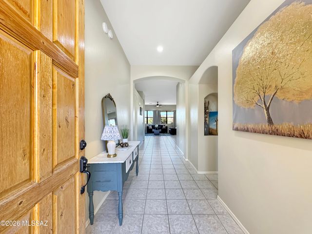 10835 S Heart Break Ridge Place, Vail, AZ 85641