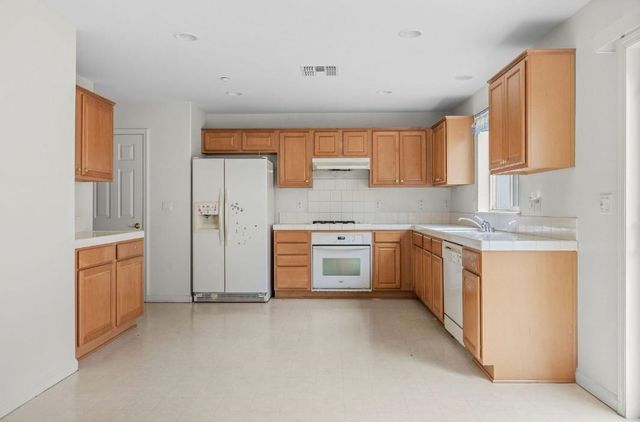 174 Lucy Lane, Richmond, CA 94801