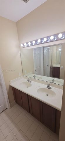 3020 Laurel Ridge Circle, Riviera Beach, FL 33404