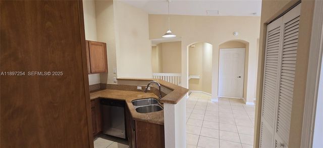 3020 Laurel Ridge Circle, Riviera Beach, FL 33404