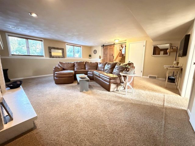 3703 Skyview Drive, Janesville, WI 53546
