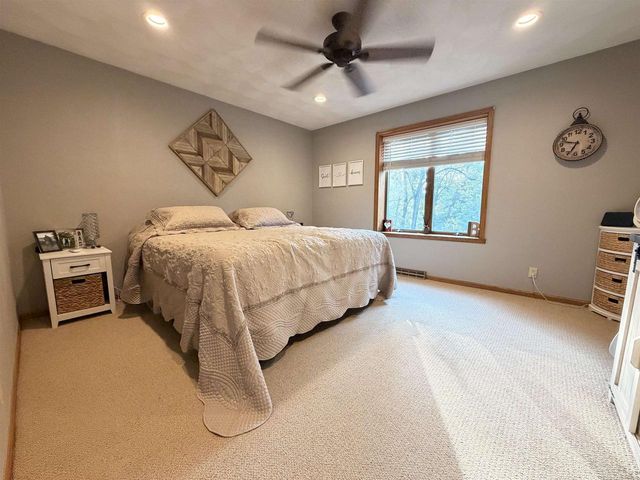 3703 Skyview Drive, Janesville, WI 53546