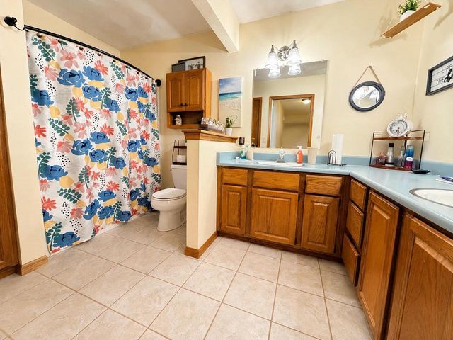 3703 Skyview Drive, Janesville, WI 53546