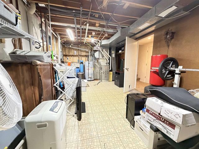 3703 Skyview Drive, Janesville, WI 53546