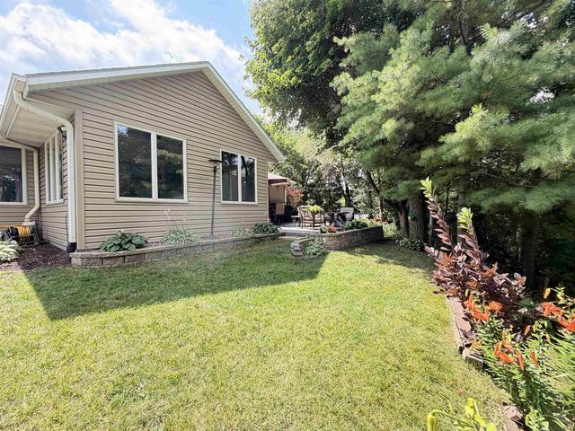 3703 Skyview Drive, Janesville, WI 53546
