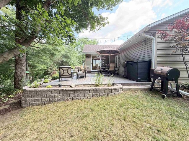 3703 Skyview Drive, Janesville, WI 53546