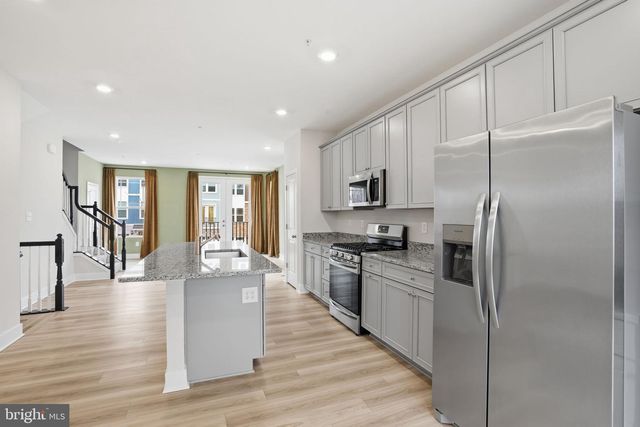 1810 BETTERTON RD, Essex, MD 21221