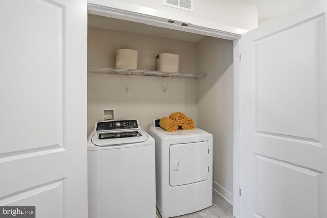 1810 BETTERTON RD, Essex, MD 21221