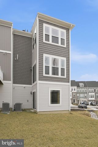 1810 BETTERTON RD, Essex, MD 21221