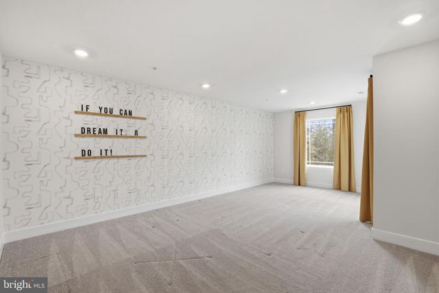 1810 BETTERTON RD, Essex, MD 21221