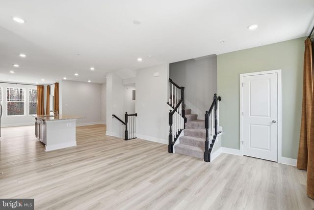 1810 BETTERTON RD, Essex, MD 21221