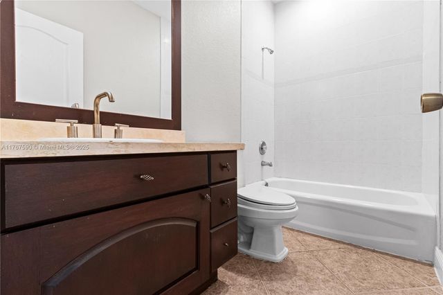 2080 SW 152nd Pl, Miami, FL 33185