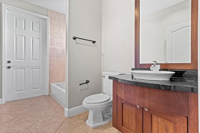 2080 SW 152nd Pl, Miami, FL 33185