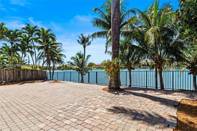 2080 SW 152nd Pl, Miami, FL 33185