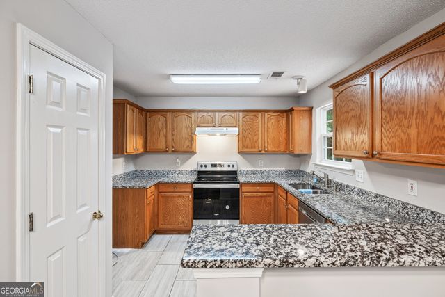 5849 Amerson Lane, Ellenwood, GA 30294