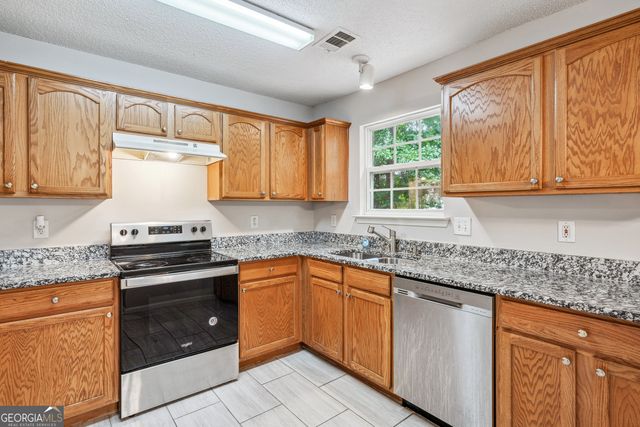 5849 Amerson Lane, Ellenwood, GA 30294