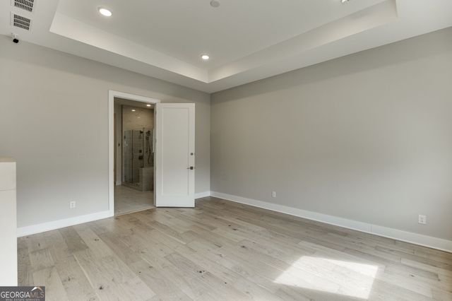 7032 Cottage Grove Drive, Flowery Branch, GA 30542