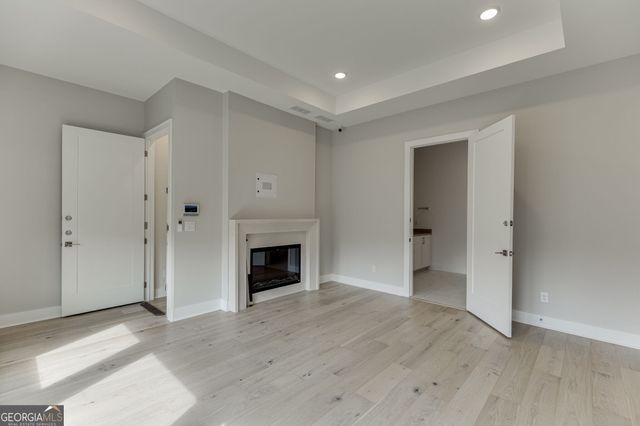 7032 Cottage Grove Drive, Flowery Branch, GA 30542