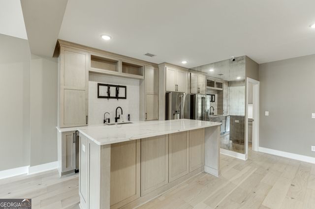 7032 Cottage Grove Drive, Flowery Branch, GA 30542