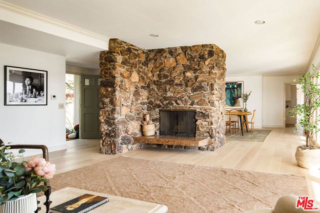 2271 Hill Drive, Los Angeles, CA 90041