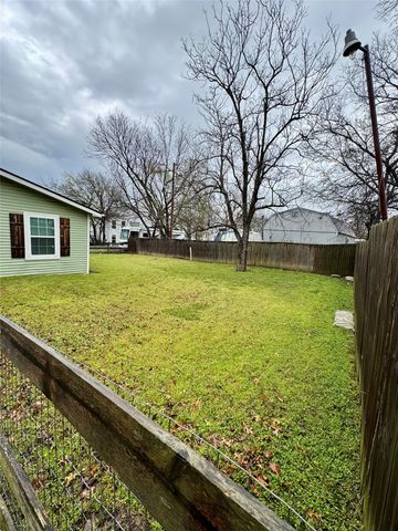 508 Sherry Street, Quinlan, TX 75474