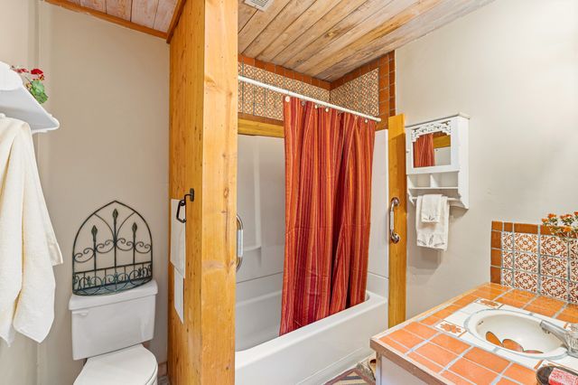 625 Don Felix Street A, Santa Fe, NM 87501