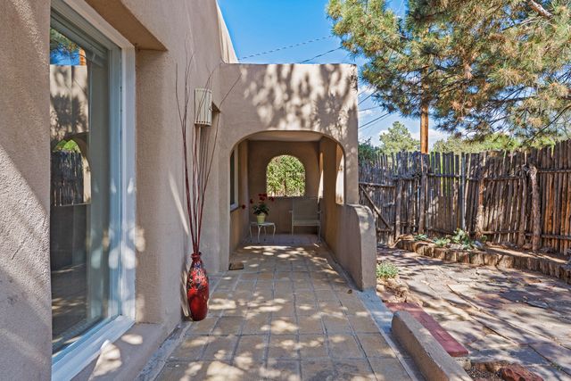 625 Don Felix Street A, Santa Fe, NM 87501