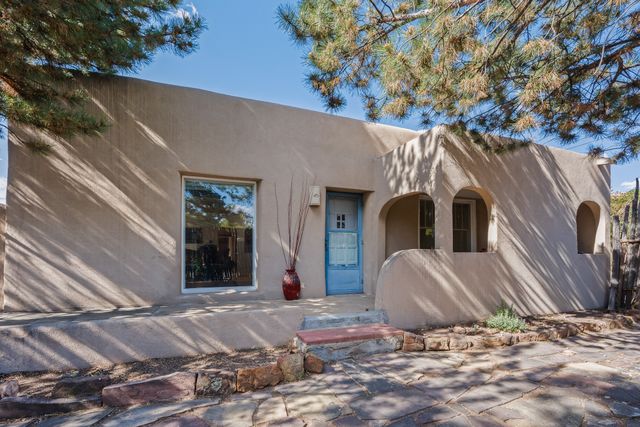 625 Don Felix Street A, Santa Fe, NM 87501