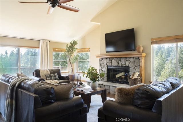 183 Chipmunk, Lake Arrowhead, CA 92352