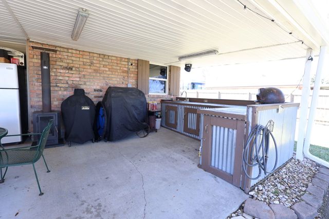 4009 Country Dr, Bourg, LA 70343