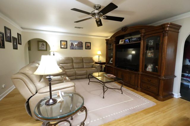 4009 Country Dr, Bourg, LA 70343