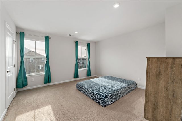 5103 Spruce Rd, Pine Twp, PA 15044