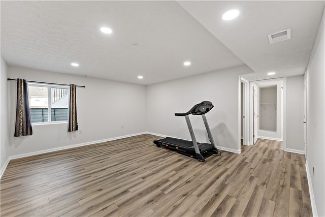 5103 Spruce Rd, Pine Twp, PA 15044